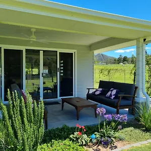 Fig Tree Farm Highvale-farmstay Near Brisbane! Farm stay Highvale