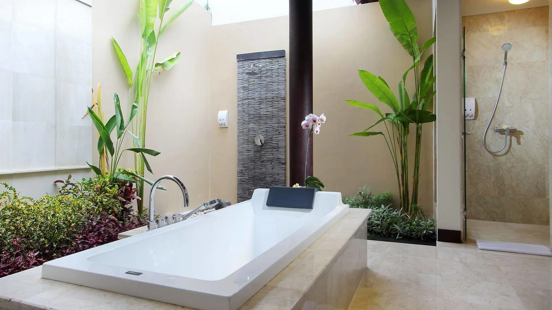 Rc Villas And Spa Bali Seminyak